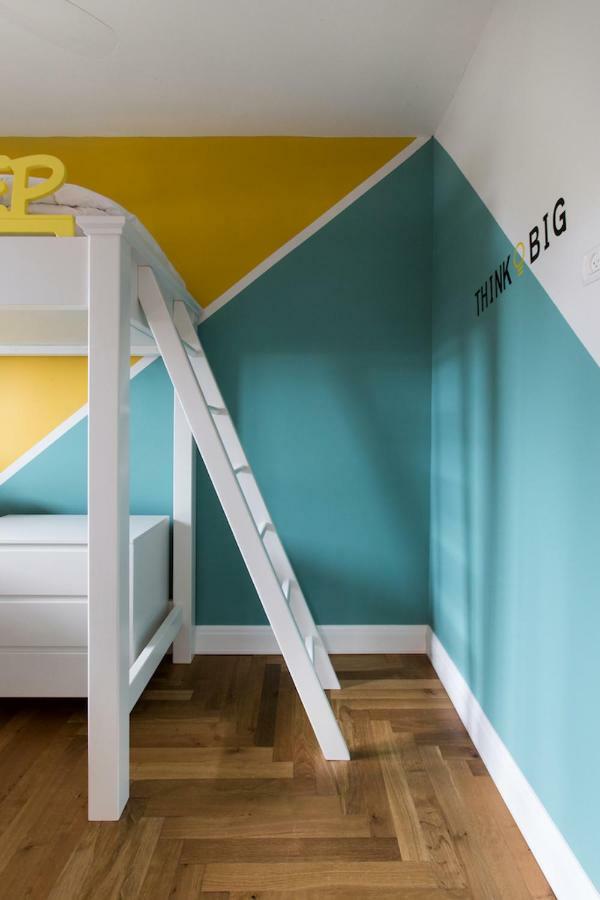 Colorful Bnb Apartment Хайфа Экстерьер фото