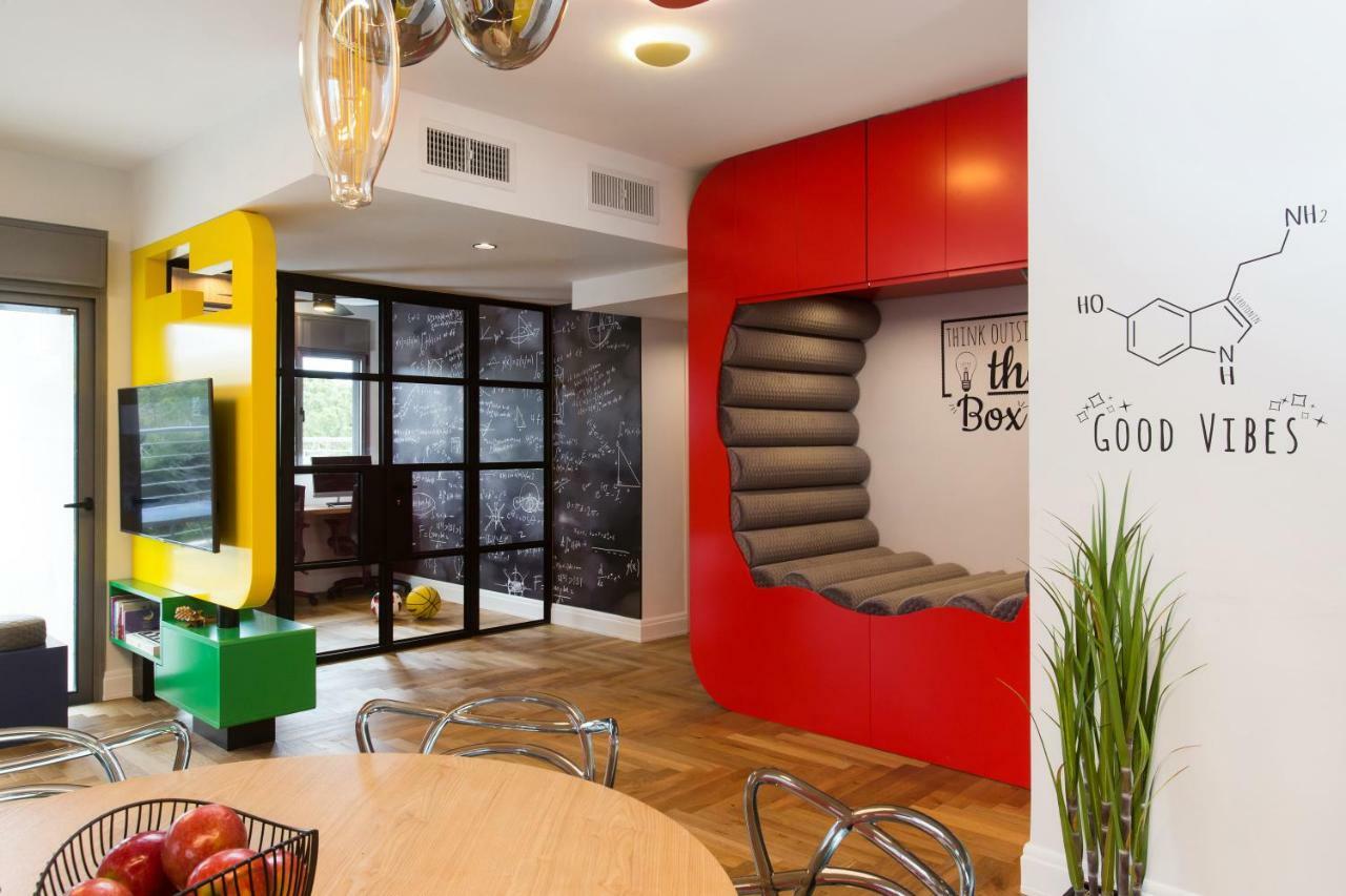 Colorful Bnb Apartment Хайфа Экстерьер фото